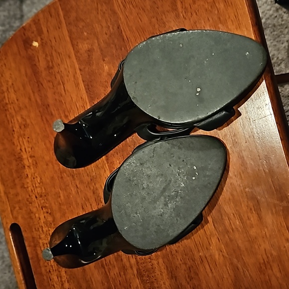 Coach Italian Learher heels - Picture 7 of 7